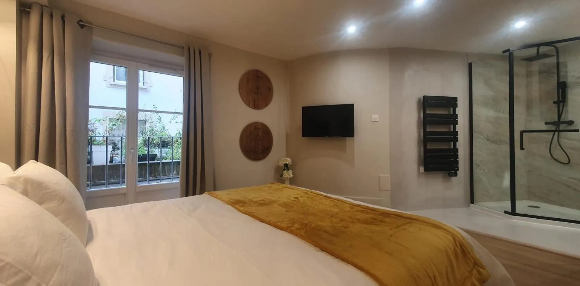 Suite Vinicole Hypercentre, Bastille & Gare 9 Min A Pied Grenoble Apartamento